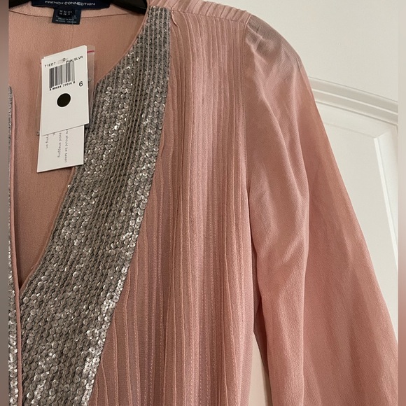 French Connection STUNNING Pink Dress w/ Deep Silver Sequined deep V neck, SZ 6 - Picture 6 of 16